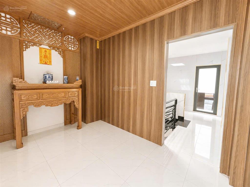 Nhà 3 tầng đường ô tô  ngay liên phường  nhỉnh 5 tỷ