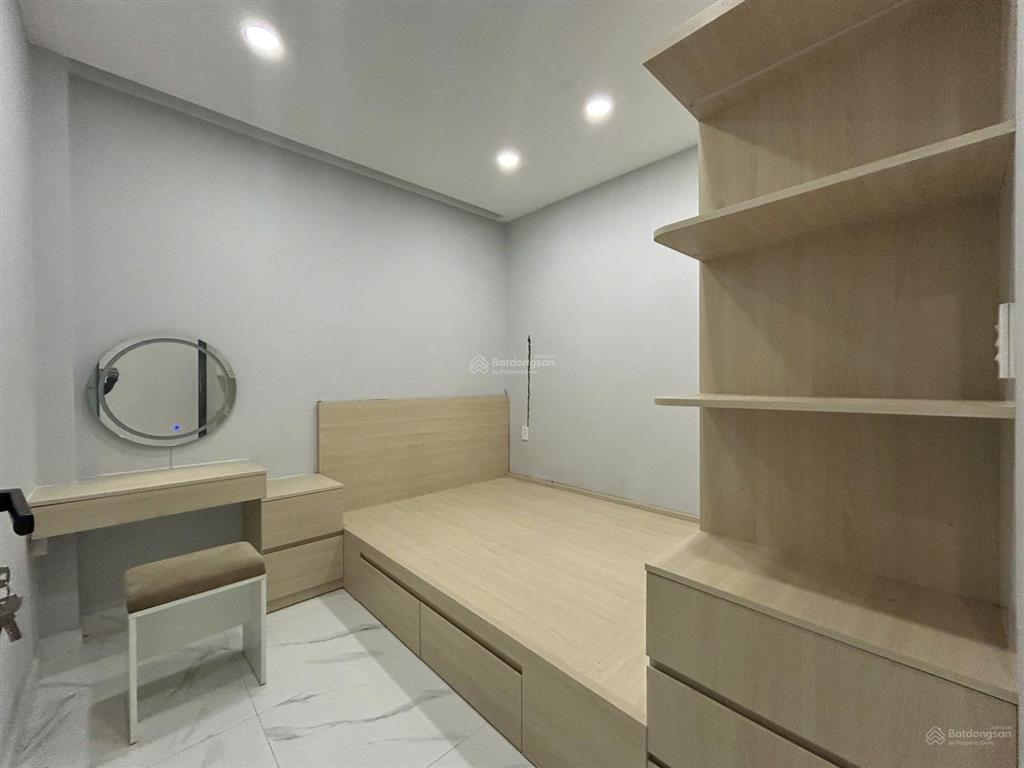 Chủ gấp bán! giảm 300tr  hẻm ô tô đỗ cửa  3pn  lê văn việt  tăng nhơn phú  full nội thất