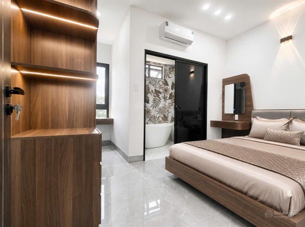 Siêu phẩm nhà đẹp nguyễn duy trinh bên cạnh kđt đông tăng long