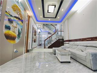 Chủ ngộp có trả là có bán nhà 4 tầng mặt tiền lã xuân oai chỉ 6,3 tỷ