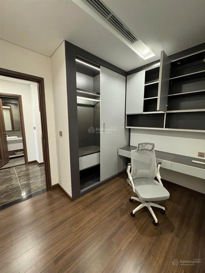 Chính chủ cho thuê căn 2pn2wc đầy đủ đồ  vào luôn  chung cư green diamon 93 láng hạ