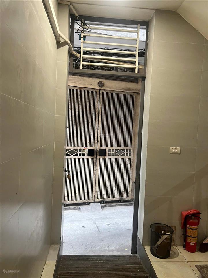 Chính chủ bán nhà số 3 ngõ 3/12 phố nhân hoà  gần kdt vinhomes cao xà lá hà nội