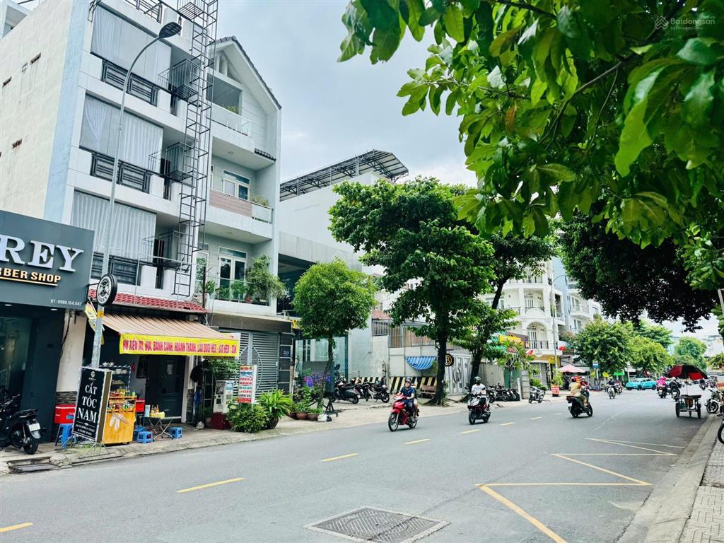 Siêu phẩm hxh 8m thông tân hương  5x20m  3 lầu st  chỉ 12.8 tỷ | nhà đẹp ngang 5m,