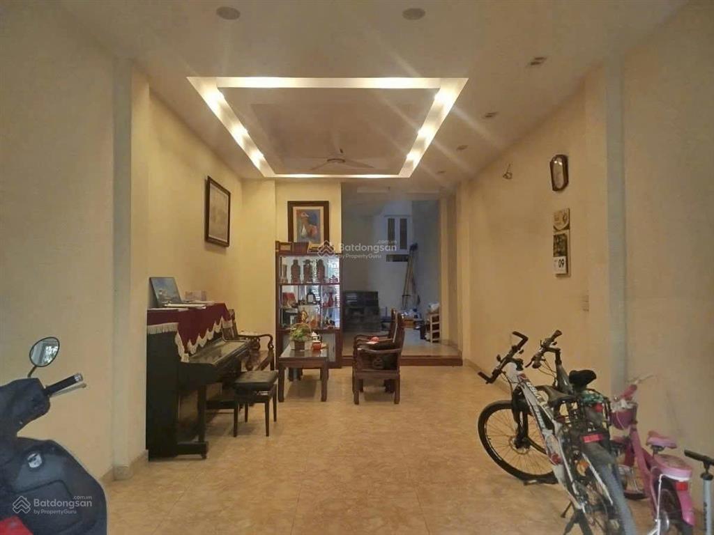 Bán nhà riêng tại hoàng quốc việt, 33 tỷ, 110m2, 6pn, 6wc