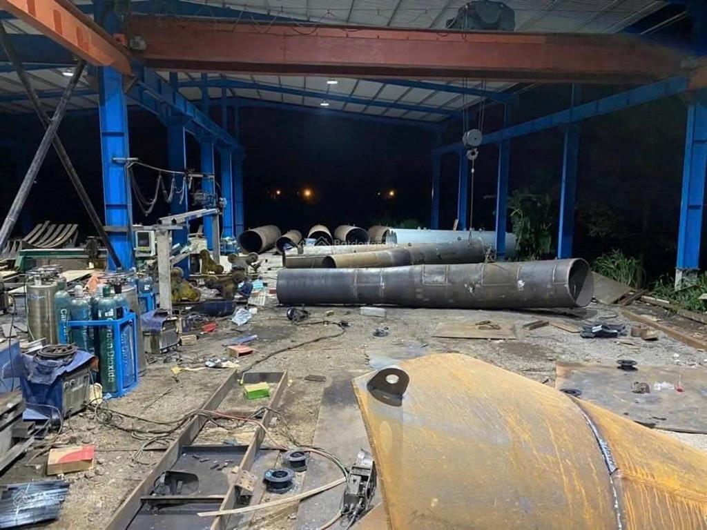 Bán đất + xưởng  diện tích 4000m2  cách tl770b 600m. giá 17 tỷ tl cần bán gấp