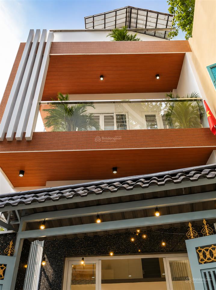 Bán nhà căn góc trần phú, quận 5 ngay công viên chợ quán, 43,7m²  ngang hơn 5m giá 9,29 tỷ