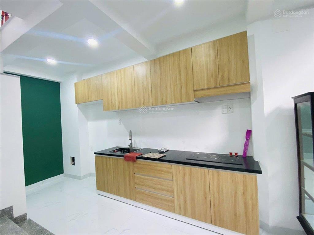 Bán nhà hxh thông bà hạt  nguyễn tiểu la  ngô quyền  5 tầng  40m2  giá 9.3 tỷ