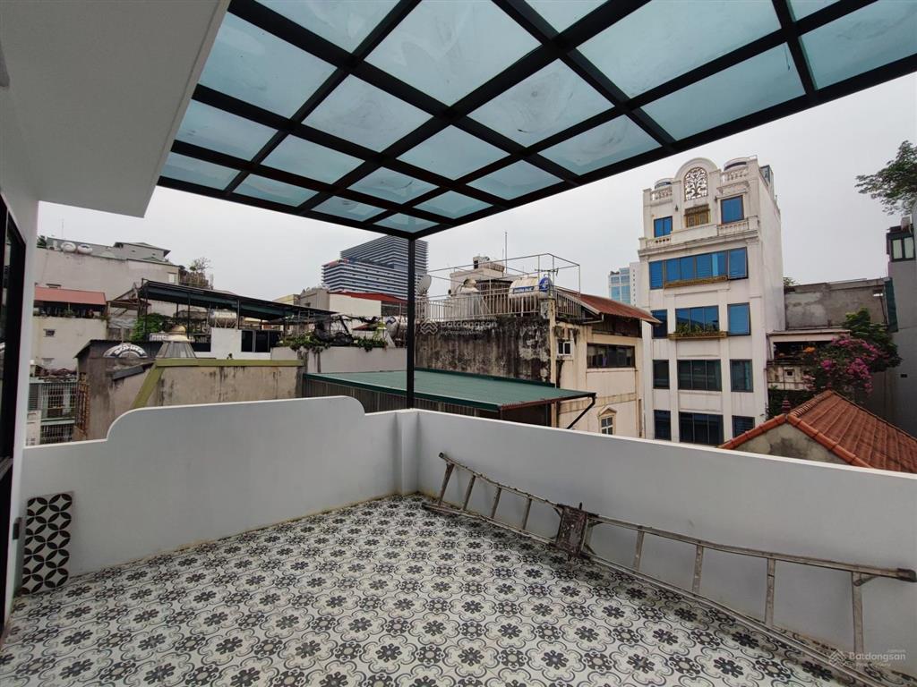 Bán nhà đống đa  6 tầng thang máy, oto đỗ cửa 10m ra phố, 2 thoáng trước sau vĩnh viễn ở cực sướng