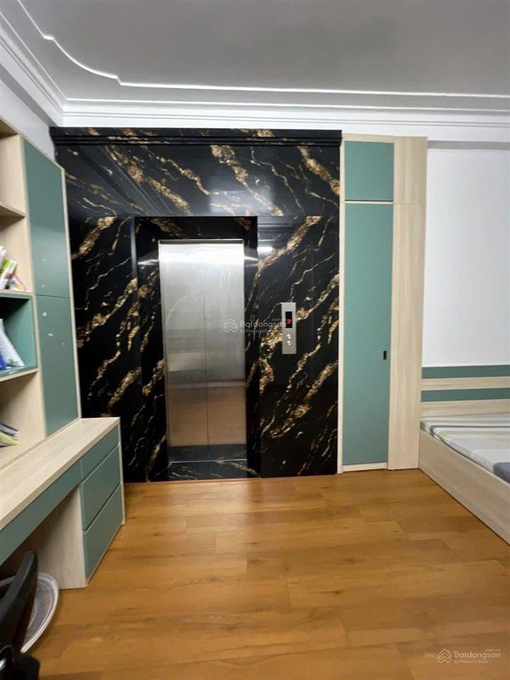 Bán nhà thanh xuân  ngõ thông oto qua nhà. dt 34m2  mt 3.5m x 6 tầng thang máy dọn về ở ngay.