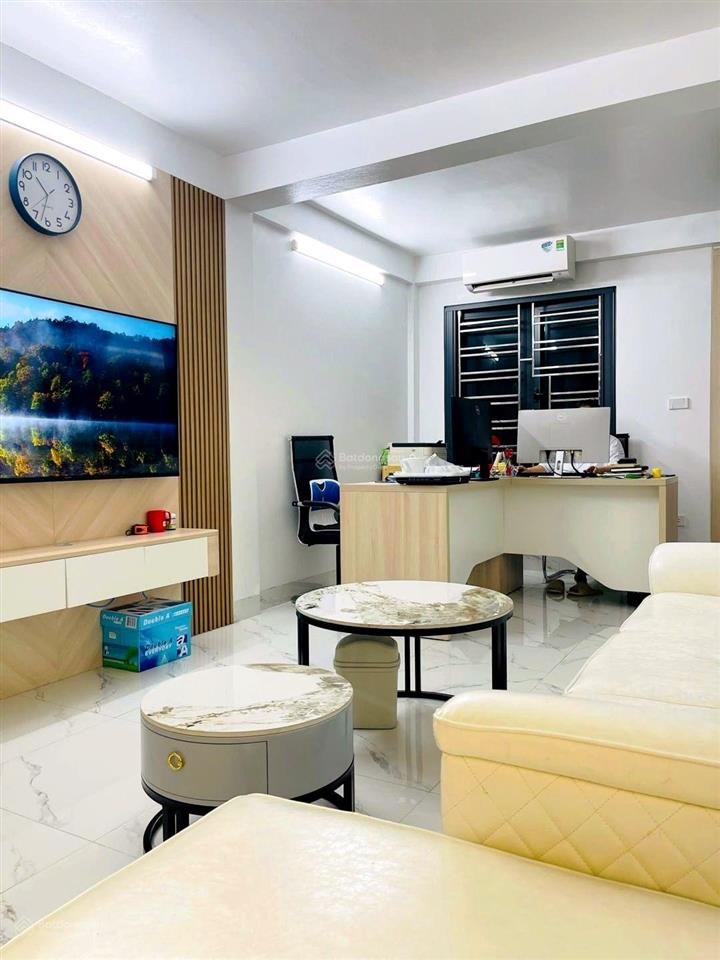 Bán nhà thanh xuân  ngõ thông oto qua nhà. dt 34m2  mt 3.5m x 6 tầng thang máy dọn về ở ngay.