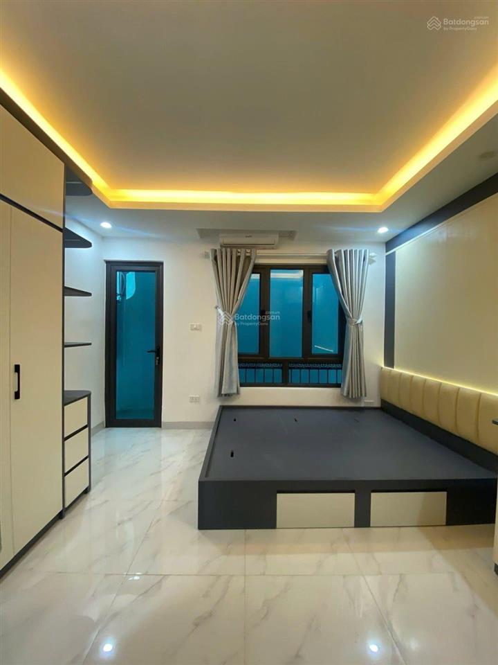 Bán nhà tôn đức thắng, 5m ra oto tránh 30m ra mặt phố. chỉ cách ngã 5 ô chợ dừa 100m.