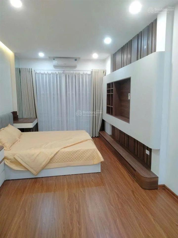 Nhà đẹp thang máy ở ngay khu vực hồ ba mẫu, đống đa. ngõ thông các ngả  kinh doanh nhỏ  3 thoáng.