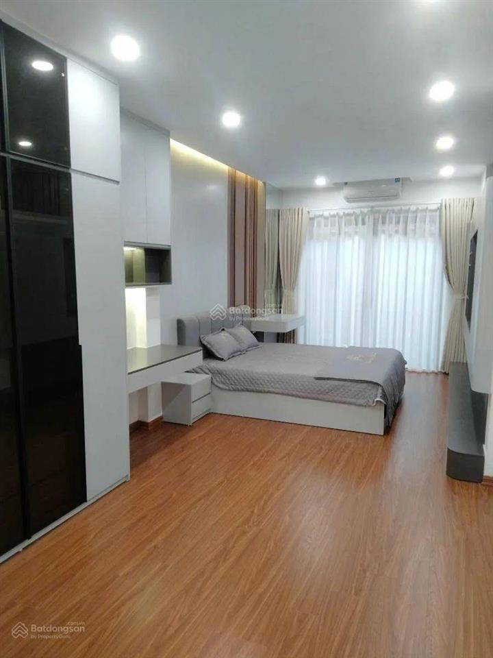 Nhà đẹp thang máy ở ngay khu vực hồ ba mẫu, đống đa. ngõ thông các ngả  kinh doanh nhỏ  3 thoáng.