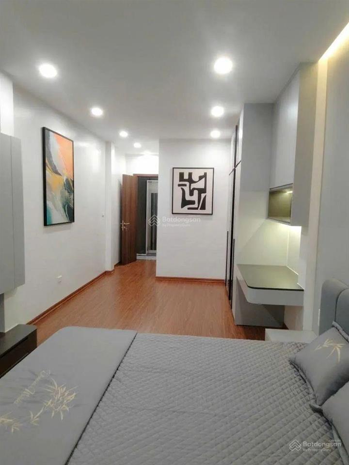 Nhà đẹp thang máy ở ngay khu vực hồ ba mẫu, đống đa. ngõ thông các ngả  kinh doanh nhỏ  3 thoáng.