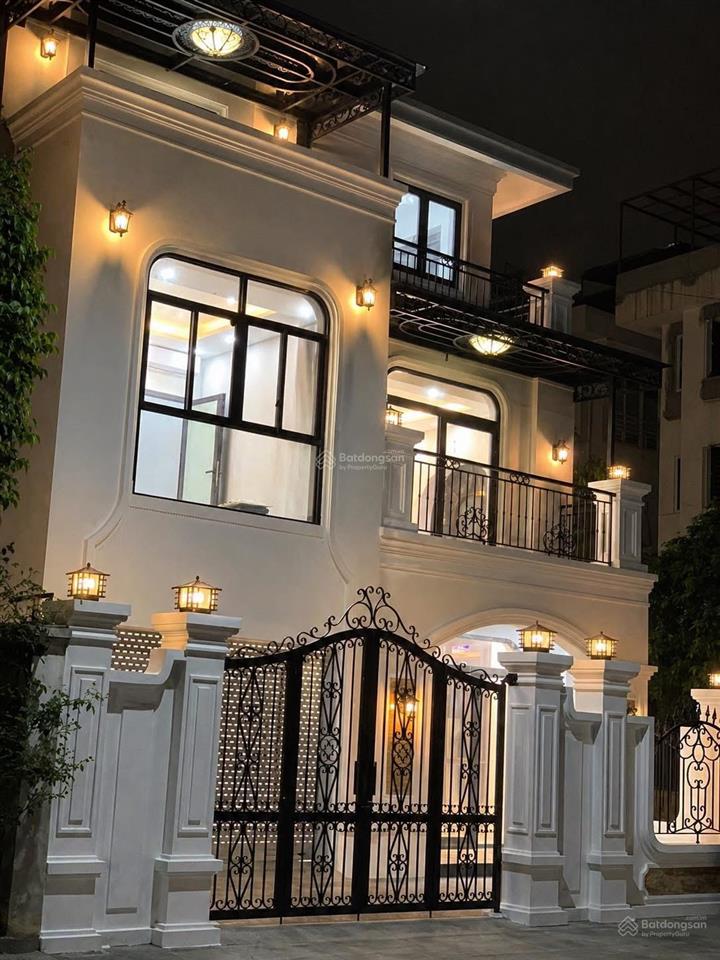 Siêu biệt thự văn khê, 182m2 x 3 tầng, lô góc, mặt tiền 22m, giá 49 tỷ 5