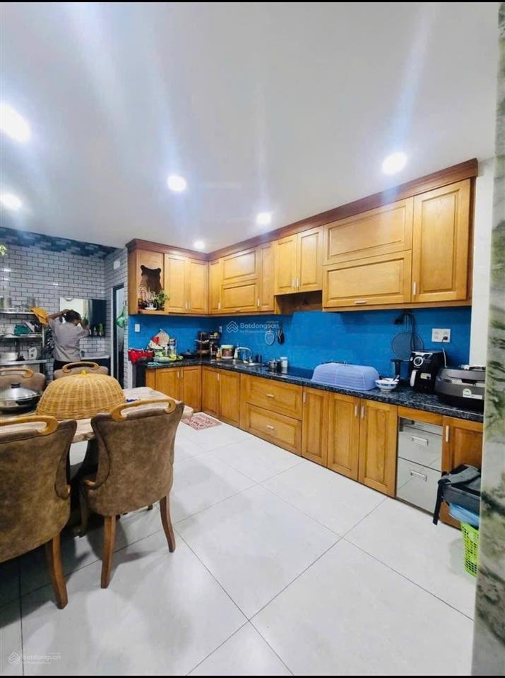 Bán nhà giá ngộp 4,05 tỷ/65m2  hxh nguyễn văn trỗi  gần chợ phú nhuận  sổ riêng, có thang máy