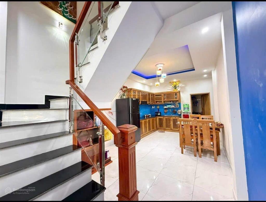 Bán nhà giá ngộp/60m2  hxh nguyễn hữu cảnh  gần landmark 81  sổ riêng, hoàn công đầy đủ
