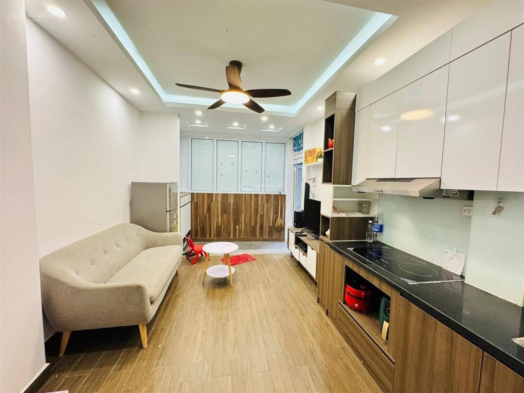 Nhà mới 5t  bạch mai gần đh bách, kinh, xây  2 thoáng trước sau  30m ra mặt phố  giá 6,3 tỷ