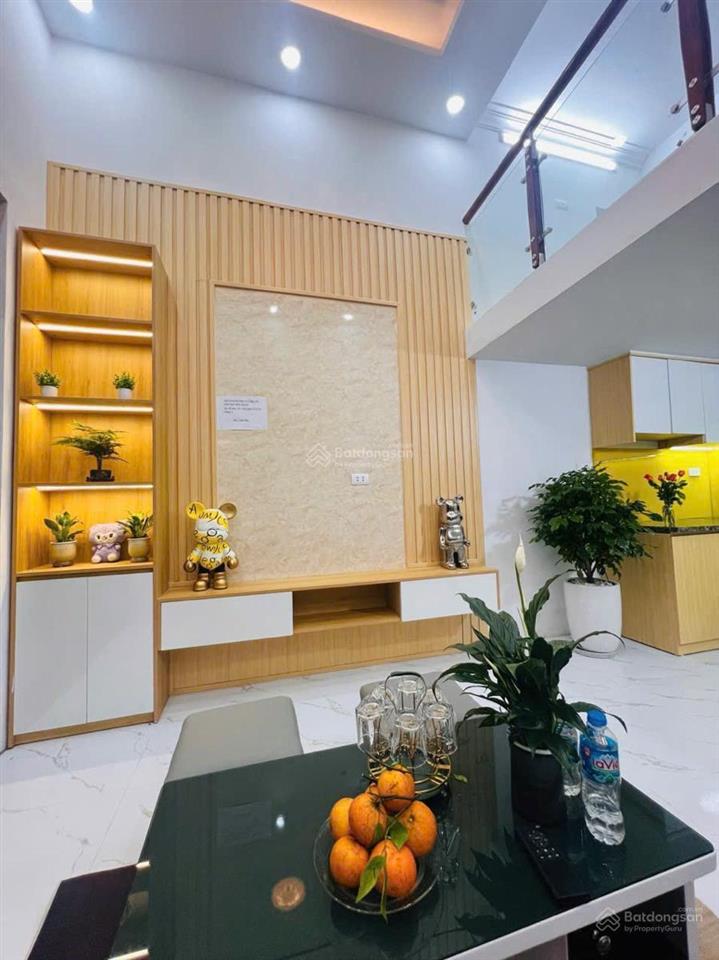 Siêu hiếm nhà đẹp 2 thoáng 5 tầng mặt tiền đẹp ôtô đỗ,3 ngủ giá chỉ có 6,3tỷ quận hai bà trưng
