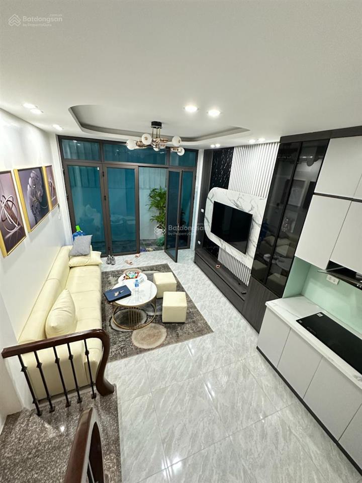 Mai động 32m căn góc cách ôtô vài bước chân sổ đẹp giá 5,9 tỷ