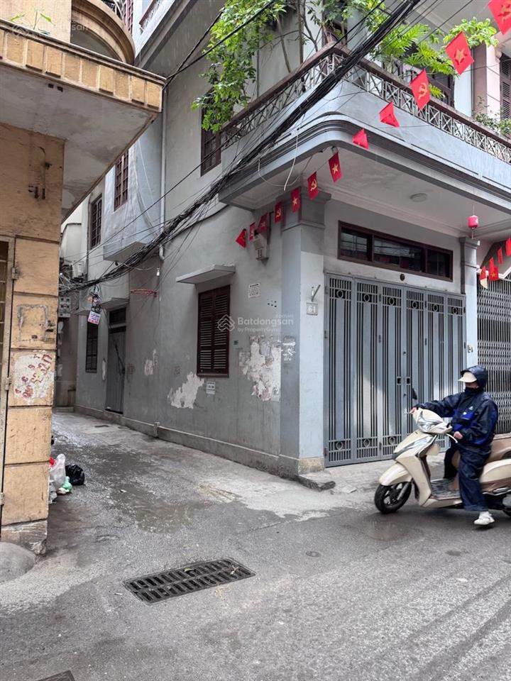 Kim ngưu 2 thoáng dt 35m cách ôtô 9m có sân để xe, nhà 5 tầng 4 ngủ đẹp long lanh. giá 6,5tỷ