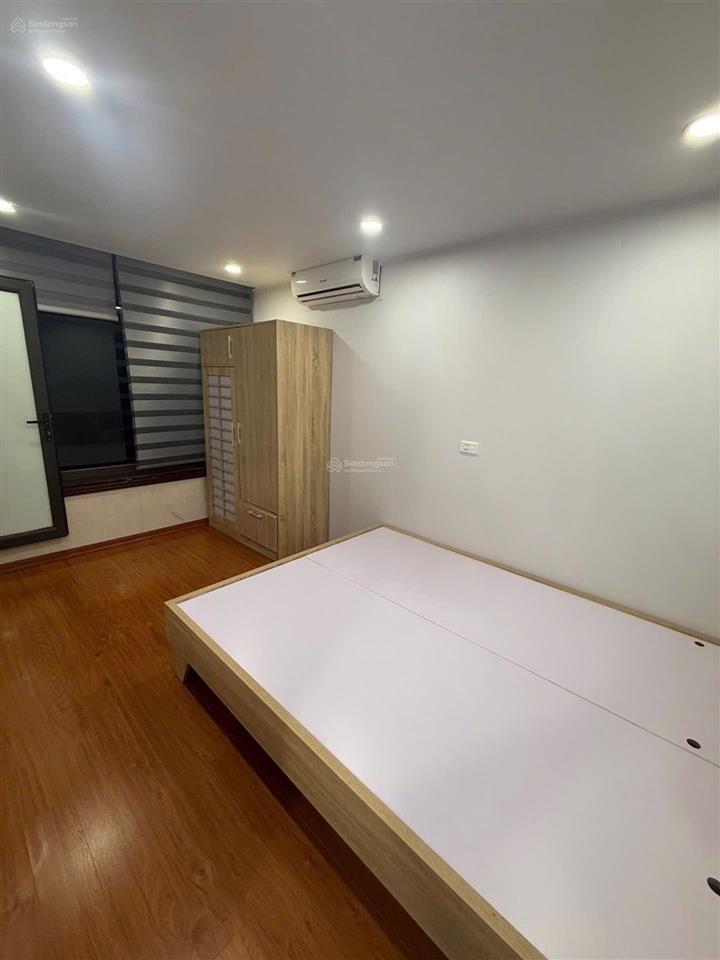 Tt huỳnh thúc kháng, đống đa, ô tô đỗ cửa, 2 thoáng, ban công rộng 3 ngủ 2wc hơn 4 tỷ (tl)