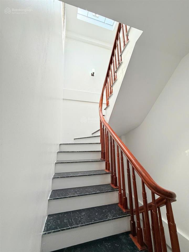 Lò đúc 40m2, 5tầng, mt 4m, căn góc 2 thoáng, 3ngủ, nhà mới full nội thất. giá 6,5tỷ không quy hoạch