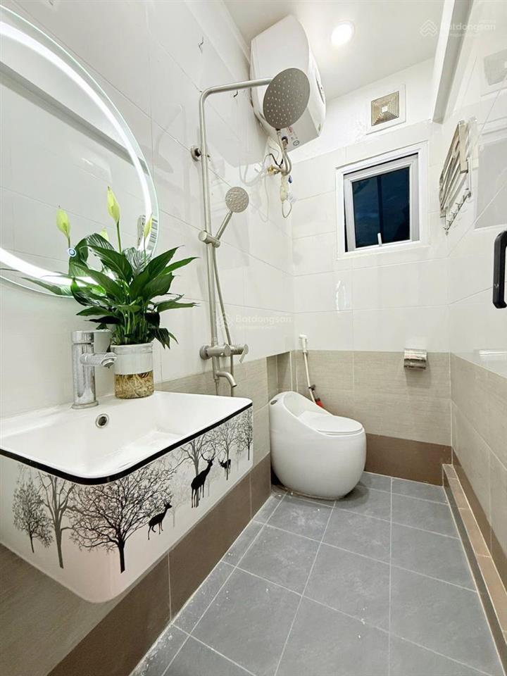 Trần khát chân giao lò đúc 3 thoáng vĩnh viễn, full nội thất 37m² x 5 tầng, ko quy hoạch