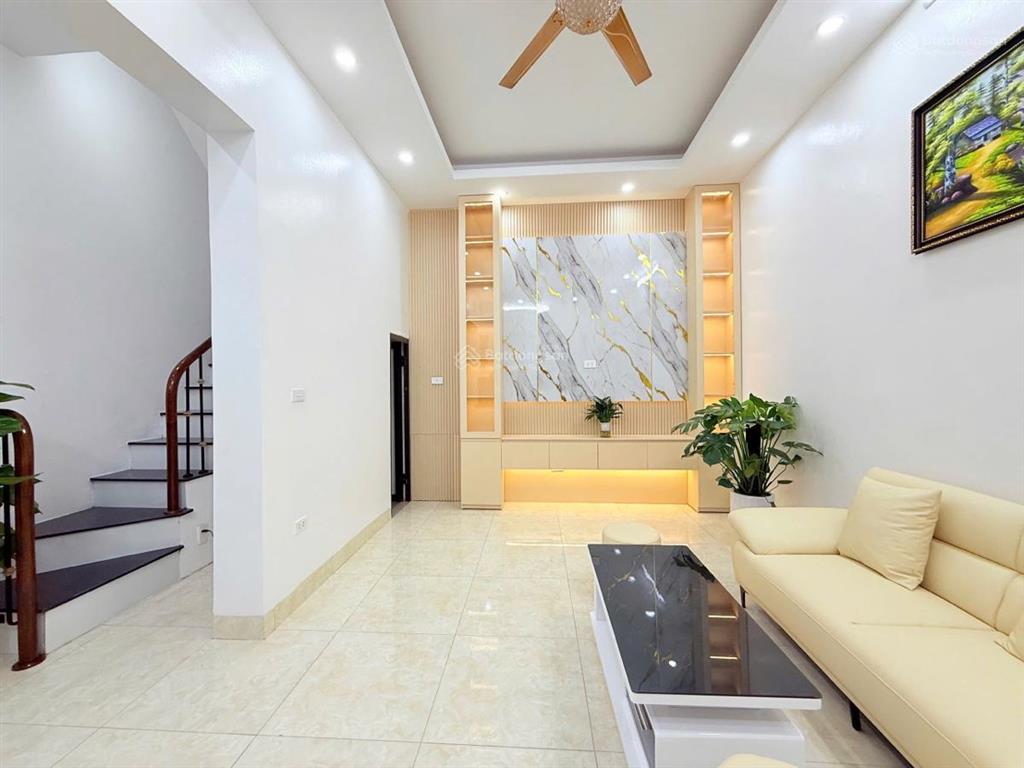 Trần khát chân giao lò đúc 3 thoáng vĩnh viễn, full nội thất 37m² x 5 tầng, ko quy hoạch