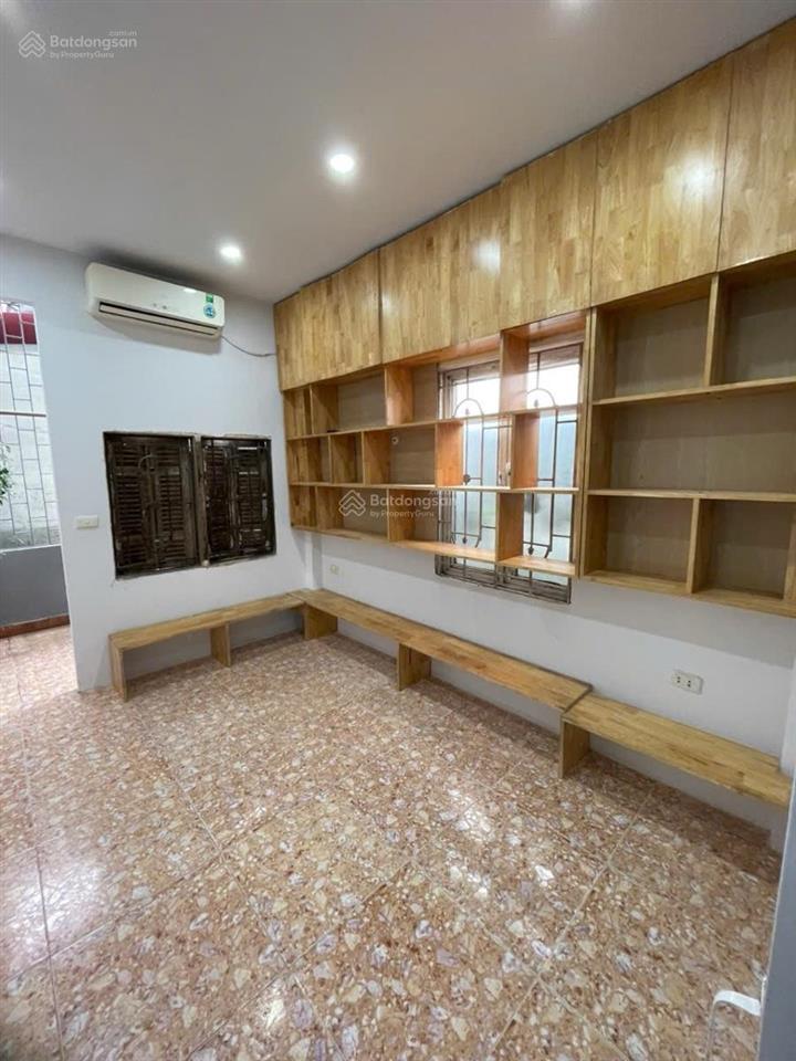 Trương định ngã tư chợ mơ, 30m, ngõ thông 2 thoáng gần phố, 4 tầng đẹp giá chỉ 5,8 tỷ