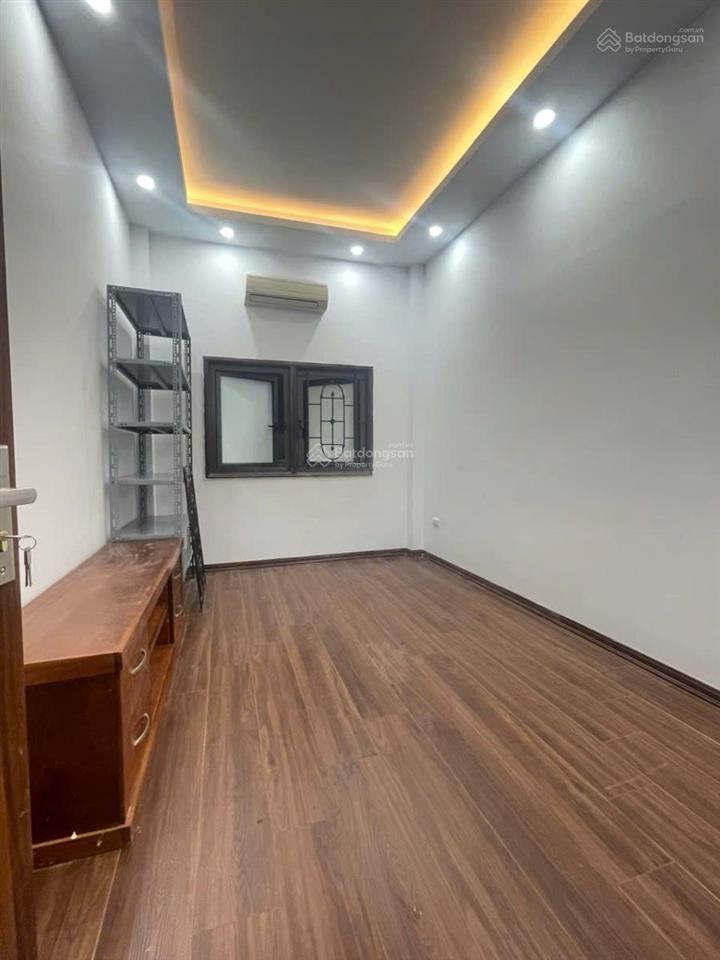 Trương định ngã tư chợ mơ, 30m, ngõ thông 2 thoáng gần phố, 4 tầng đẹp giá chỉ 5,8 tỷ