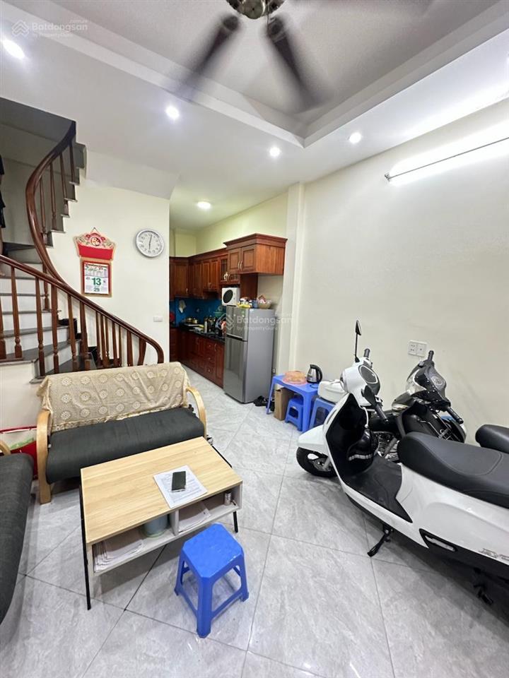 Minh khai cạnh times city, ô tô đỗ cửa, căn góc, 35m, 4 ngủ, xây 5t sđcc, không quy hoạch