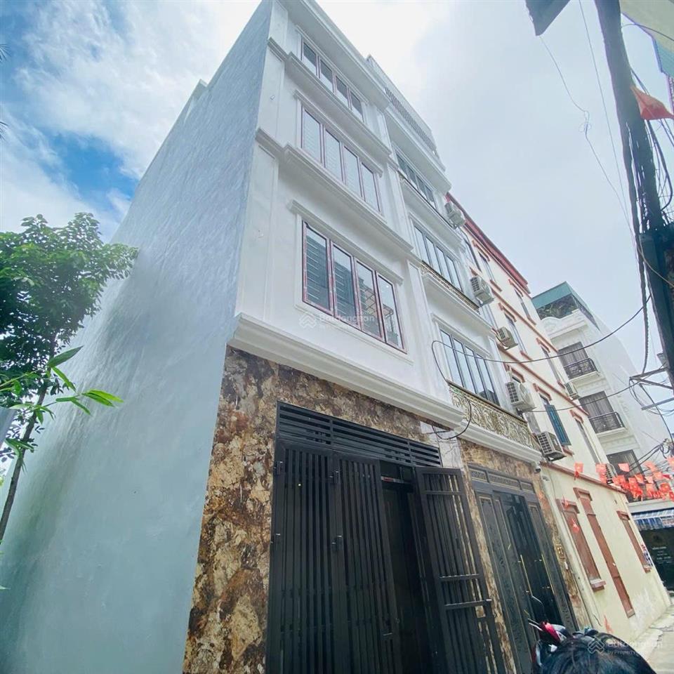 Vĩnh hưng nhà mới kính koong ô tô đỗ cửa ngõ thông tiềm năng tăng giá
