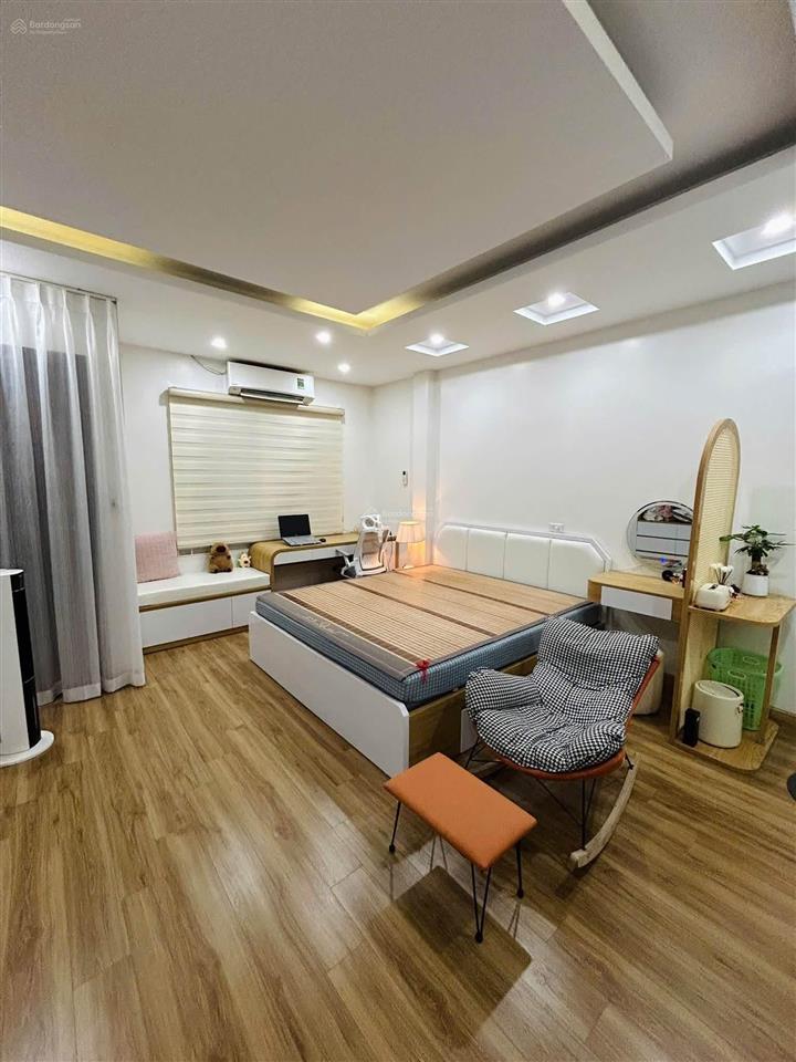 Vĩnh hưng ô tô đỗ cửa, 2 thoáng, sổ đẹp 32m2, nhà dân xây 4 ngủ, đã quy hoạch ổn định