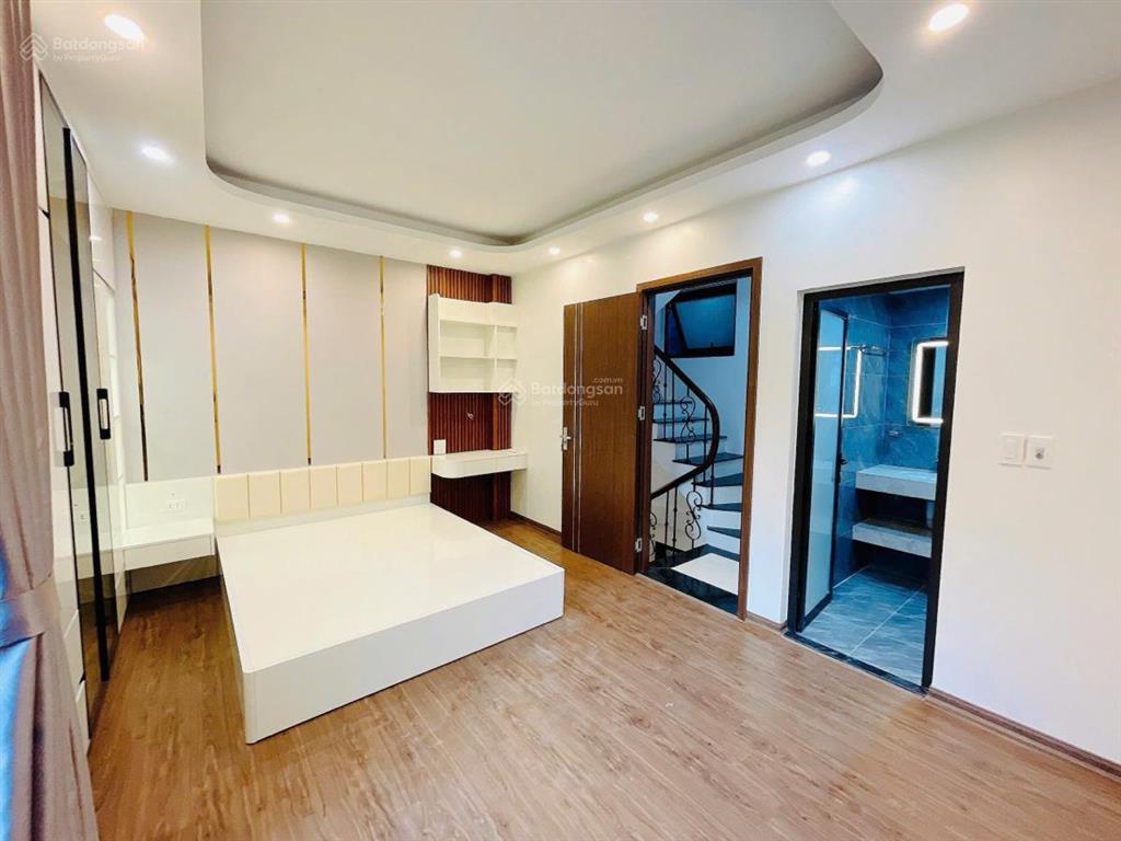 Dương văn bé hàng xóm times city cách 50m ra mặt phố ngõ thẳng tắp ô tô đỗ cửa, full nt, sđcc 48m2
