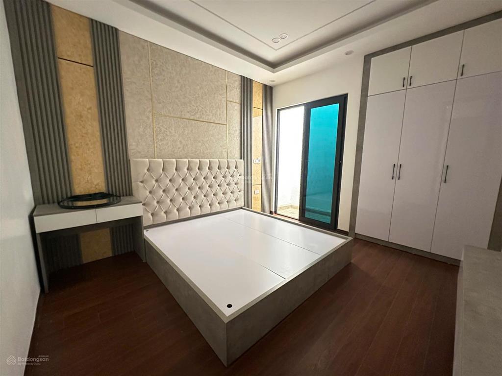 Minh khai, lô góc, ngõ thông kinh doanh, 50m2 x 5 tầng full nội thất, không qh, nhiều tiện ích