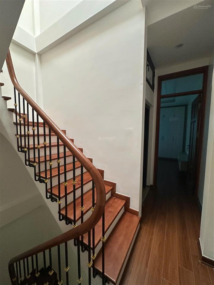 Minh khai, lô góc, ngõ thông kinh doanh, 50m2 x 5 tầng full nội thất, không qh, nhiều tiện ích