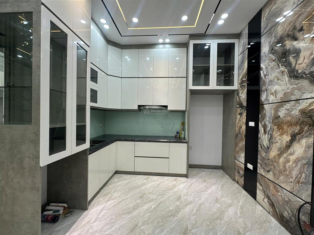 Minh khai, lô góc, ngõ thông kinh doanh, 50m2 x 5 tầng full nội thất, không qh, nhiều tiện ích