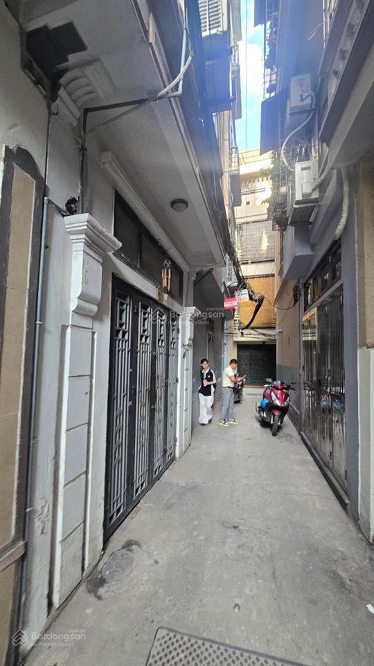 Lô góc kim ngưu, ngõ nông, sđcc 25m2, 3 ngủ full nội thất, không quy hoạch