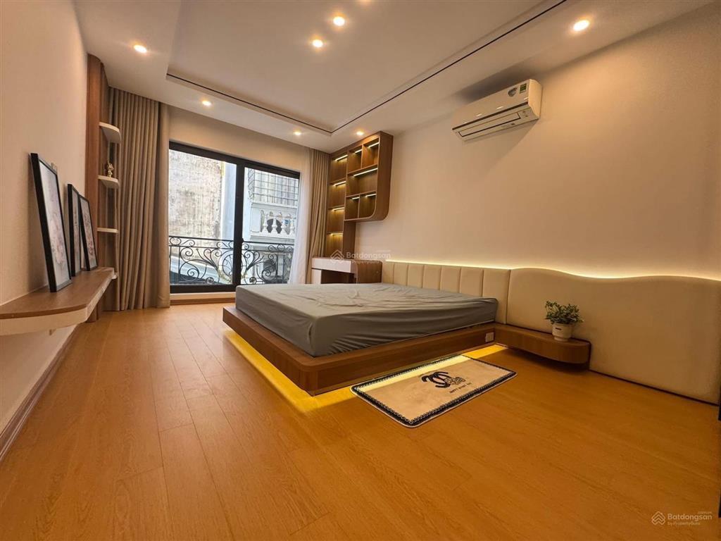 Bán nhà bạch mai sổ đỏ ô tô đỗ cửa kinh doanh, 3 ngủ nhà 5 tầng giá 5,1 tỷ
