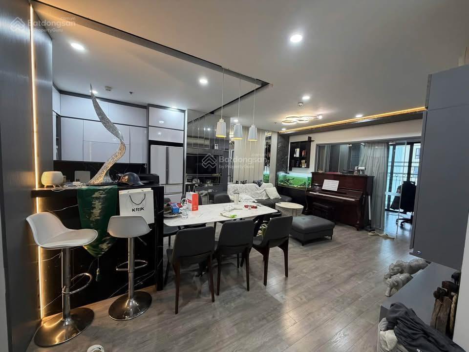 Cần bán gấp căn cc 21 lê văn lương, diện tích 89m, 3 ngủ, nhà thoáng mát, lộng giá 7,5 tỷ