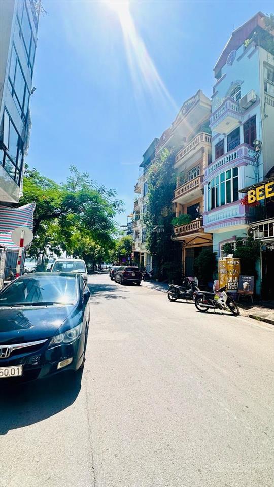 Bán đất tại lạc long quân, giá ưu đãi 59,9 tỷ, 80 m2, mt 6m, vỉa hè 3 ô tô tránh, 20m ra hồ tây