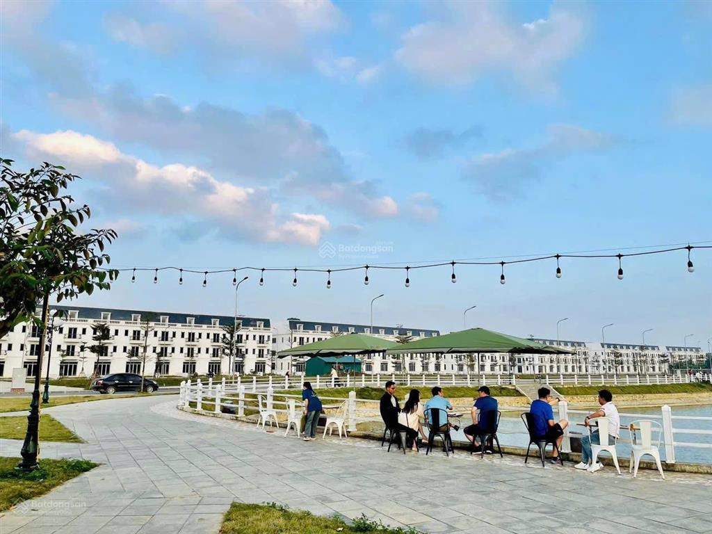 Đất dự án ven đô hà nội giá chỉ 1,5 tỷ có 138m2,trung tâm thị trấn,cạnh khu cn 300ha,dân cư sầm uất