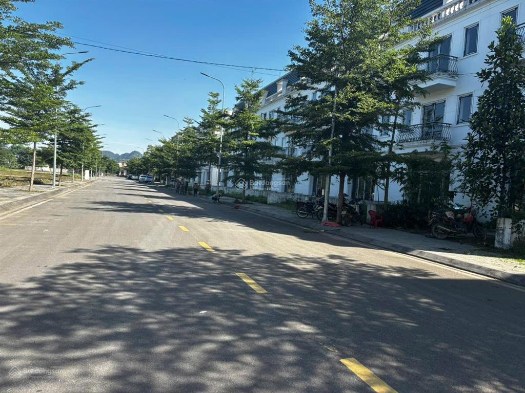 Đất dự án ven đô hà nội giá chỉ 1,5 tỷ có 138m2,trung tâm thị trấn,cạnh khu cn 300ha,dân cư sầm uất