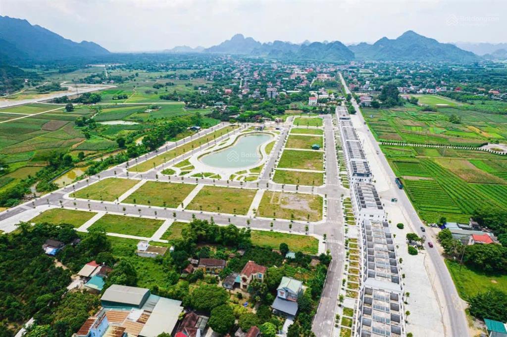 Đất dự án ven đô hà nội giá chỉ 1,5 tỷ có 138m2,trung tâm thị trấn,cạnh khu cn 300ha,dân cư sầm uất