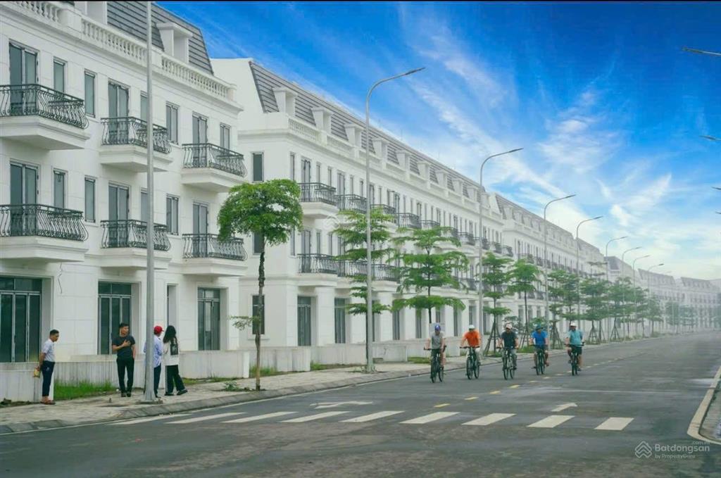 Đất dự án ven đô hà nội giá chỉ 1,5 tỷ có 138m2,trung tâm thị trấn,cạnh khu cn 300ha,dân cư sầm uất