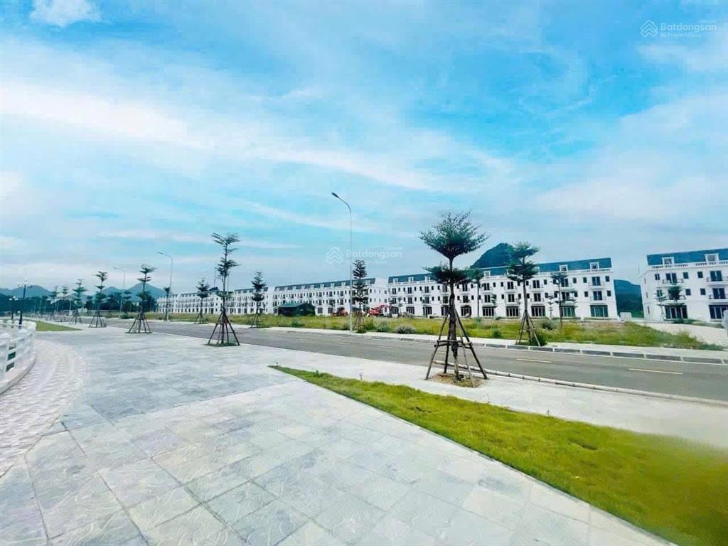 Đất dự án ven đô hà nội giá chỉ 1,5 tỷ có 138m2,trung tâm thị trấn,cạnh khu cn 300ha,dân cư sầm uất
