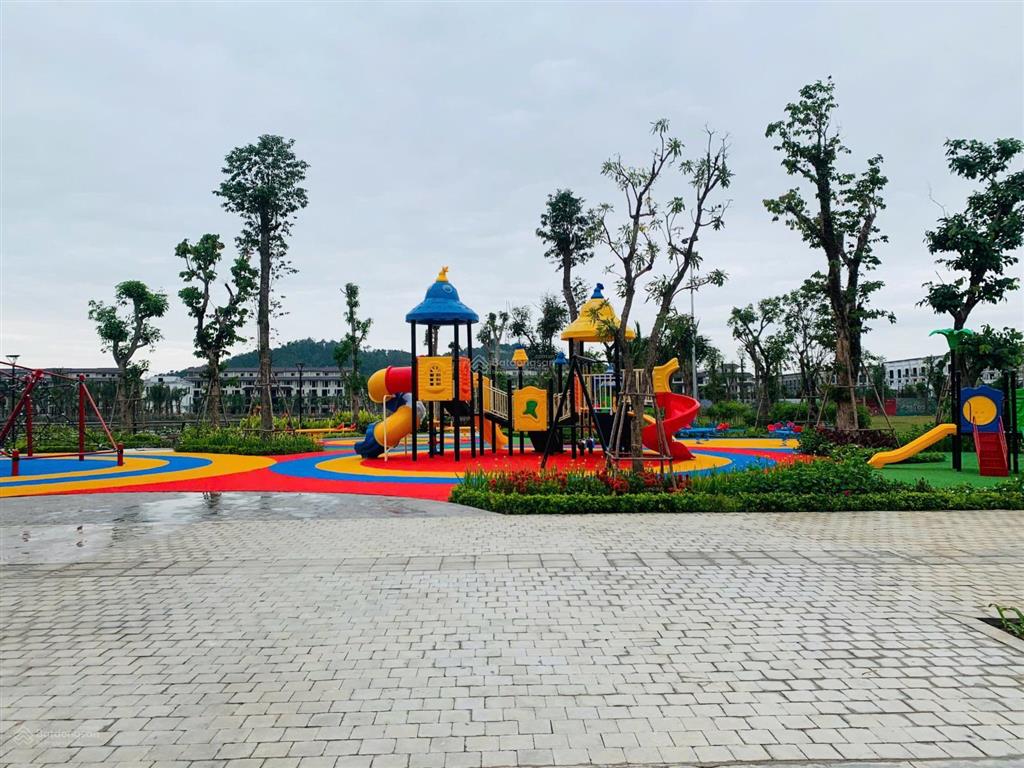 Mua đất nền sẵn sổ đỏ  cho e 0378 565 ***