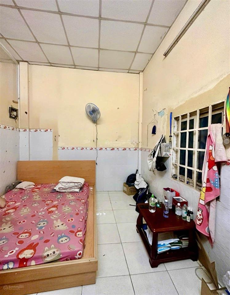 Nhà 2 tầng  4 x 10 m  giá nhỉnh 4 tỷ , kế bên aeon mall bình tân  bùi tư toàn  an dương vương