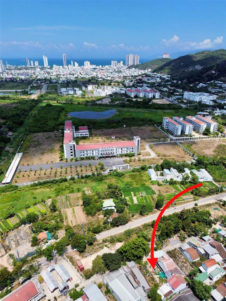 Bán lô đất đẹp mặt đường a3 vũ ngọc nhạ cách biển chỉ 3km
gần đh thái bình dương, cđ